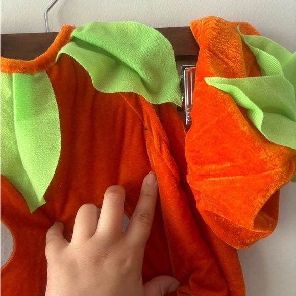 Kids Halloween pumpkin custom with pants color orange and green size 2/3years. - Picture 3 of 6